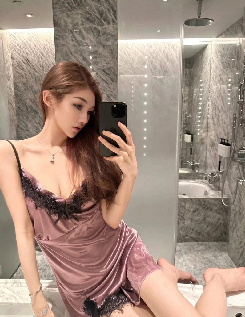 Ảnh gái xinh mặc đồ ngủ 42