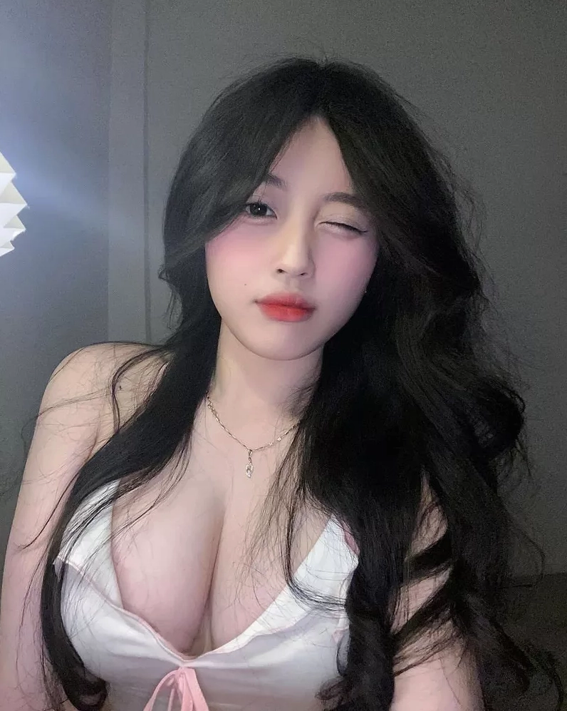Ảnh gái xinh múp phong cách dễ thương, gần gũi