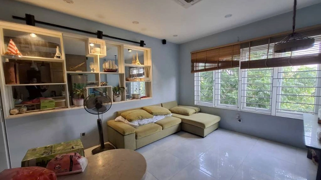 Bán nhà mặt phố Vân Canh, Nam Từ Liêm, vị trí vàng, nhà 5 tầng, 52m2, mặt tiền rộng, view hồ