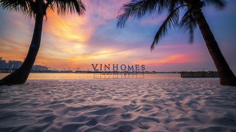 Biển hồ nhân tạo và bãi cát trắng tại Vinhomes Ocean Park