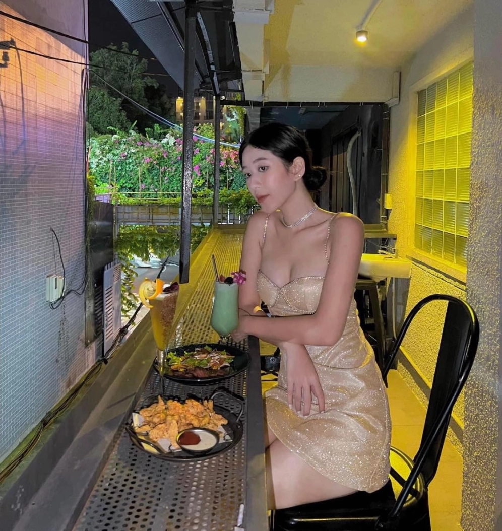 Cách phối đồ cho gái đi bar cực kỳ lôi cuốn