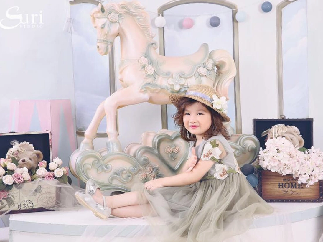 Chụp ảnh công chúa tại SURI