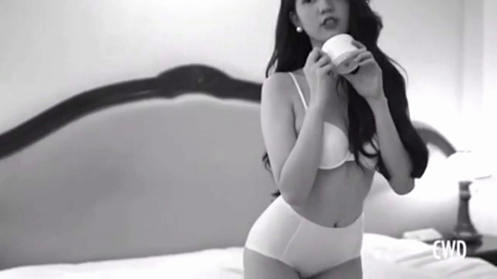 Clip Ngọc Trinh Sexy Khiêu Khích