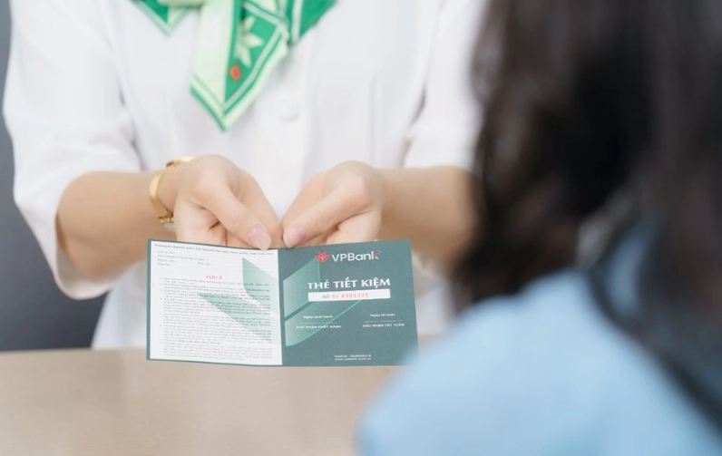 Có nên gửi tiết kiệm online quay vòng cả gốc lẫn lãi?