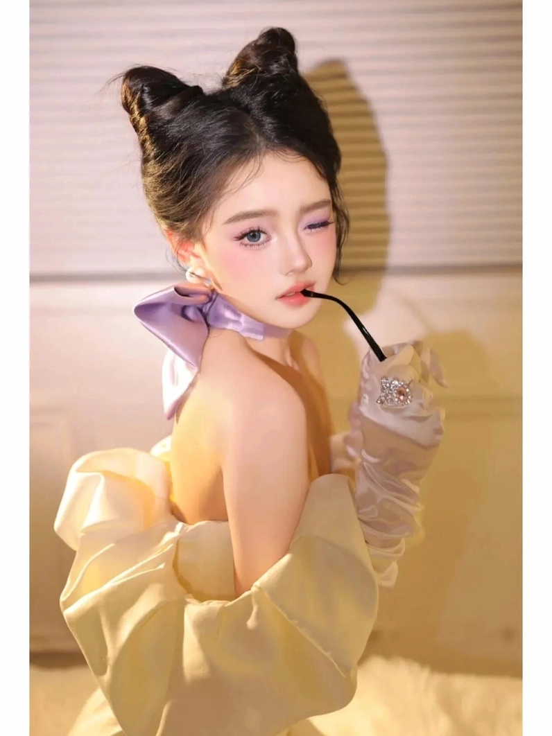 Cosplay mèo cute mang vẻ đẹp tinh nghịch