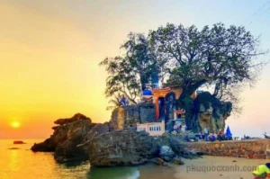 dinh-cau-phu-quoc-2026-kham-pha-net-dep-huyen-bi-va-linh-thi_557