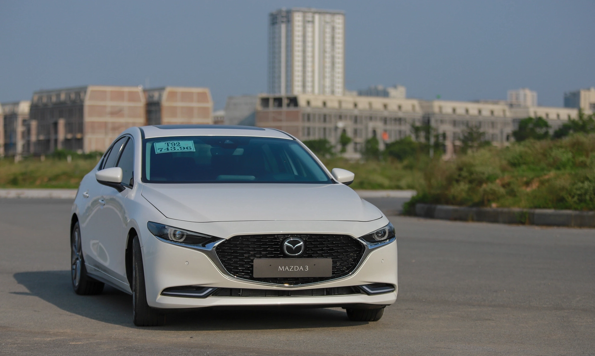 Đuôi xe Mazda 3 với thiết kế đèn hậu cuốn hút
