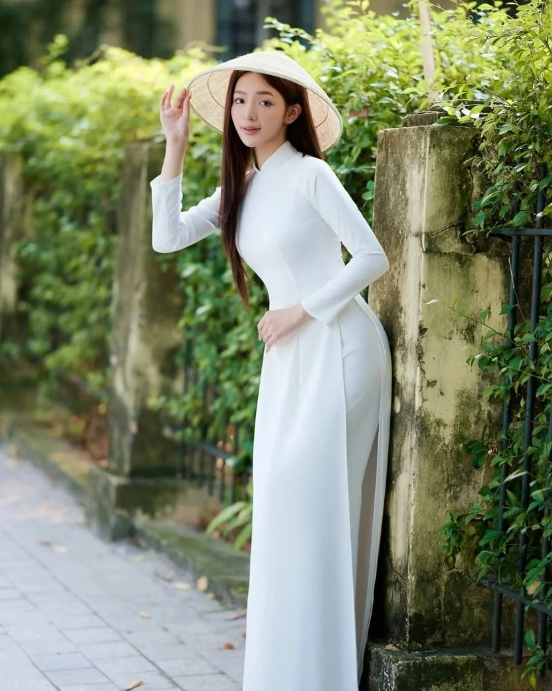 gái xinh mặc áo dài 12