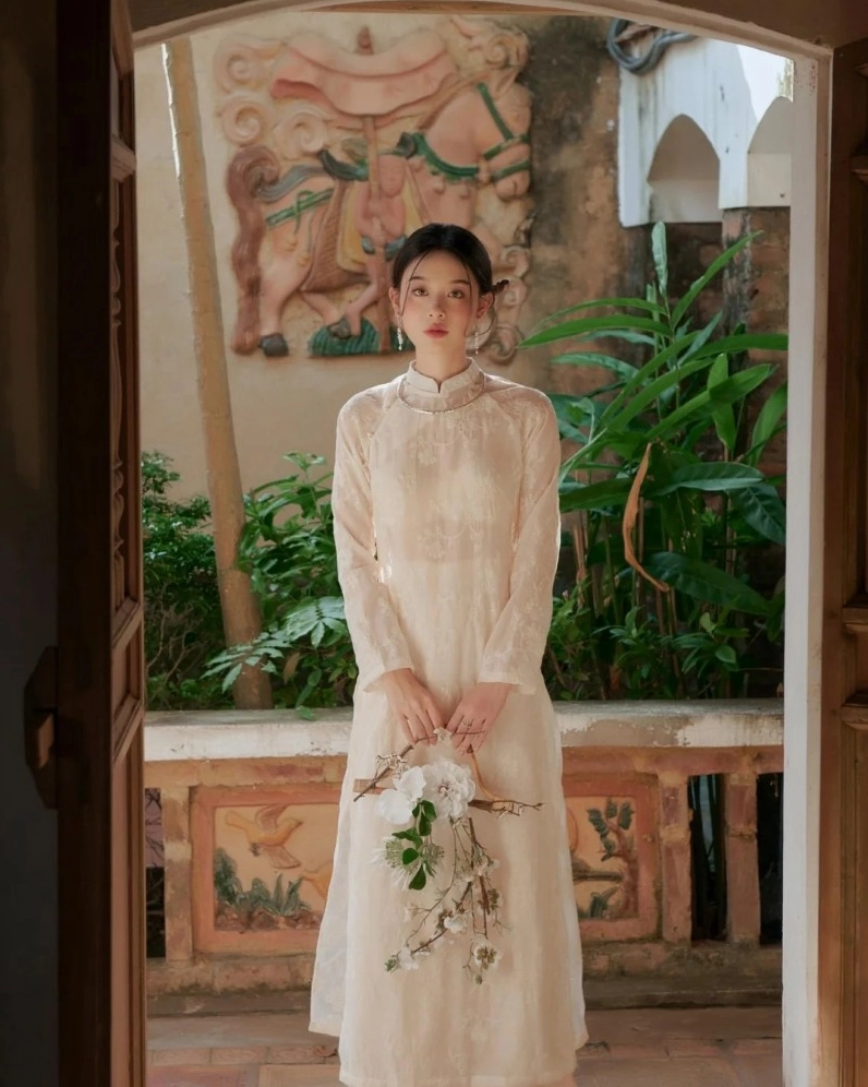 gái xinh mặc áo dài 1