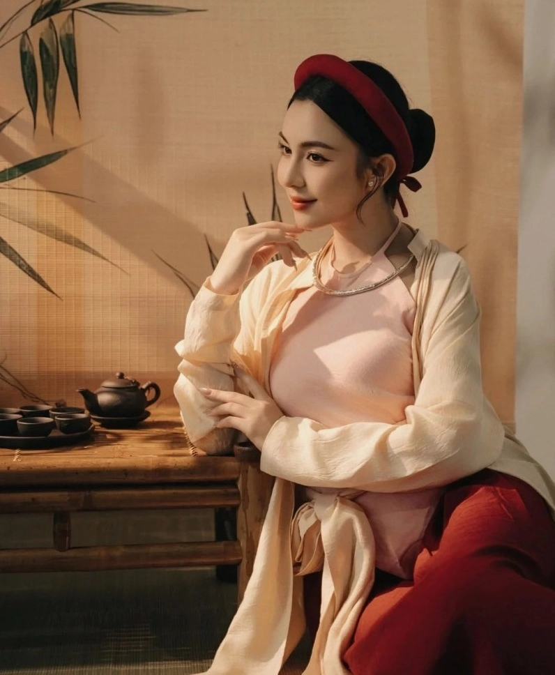 gái xinh mặc áo dài 23