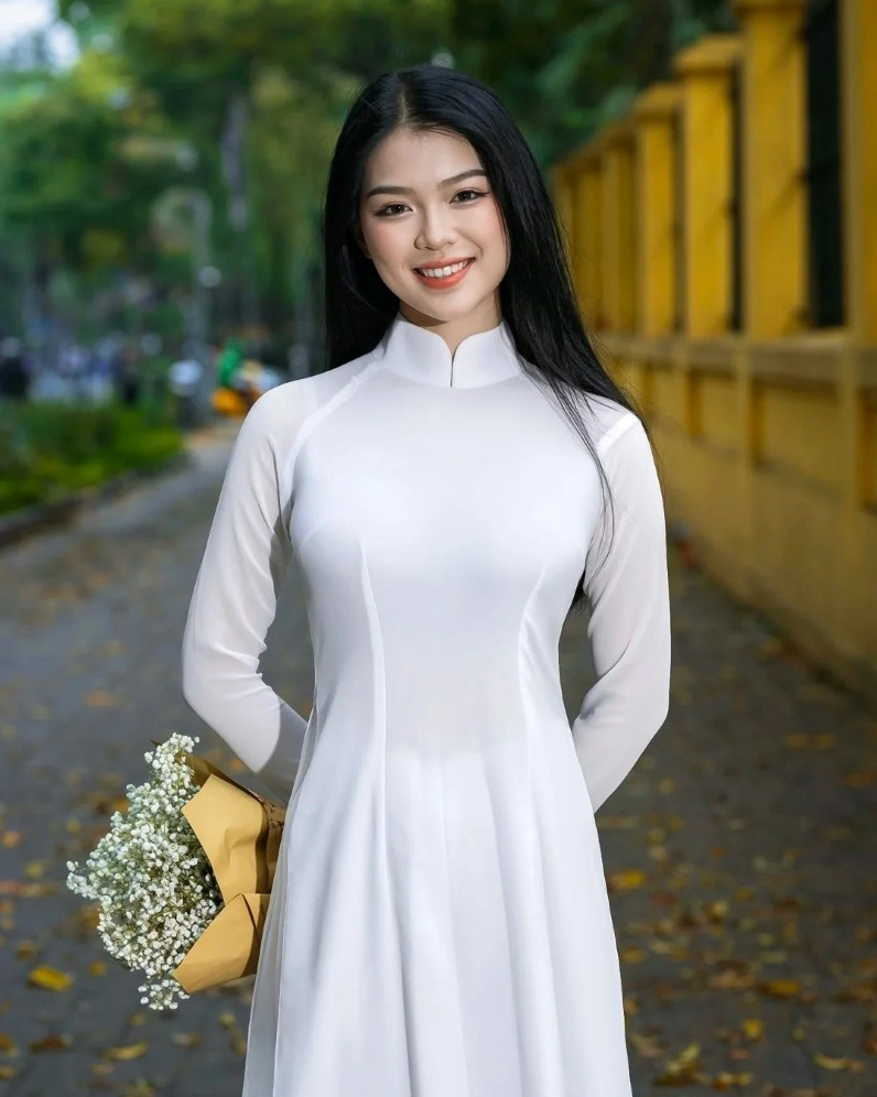 gái xinh mặc áo dài 34