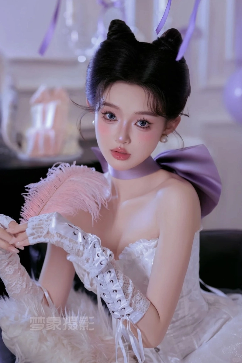Gái xinh mặc đồ mèo đầy thu hút
