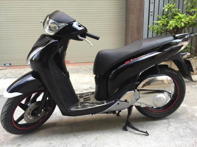 Giá xe SH 150i nhập khẩu mới nhất tại đại lý