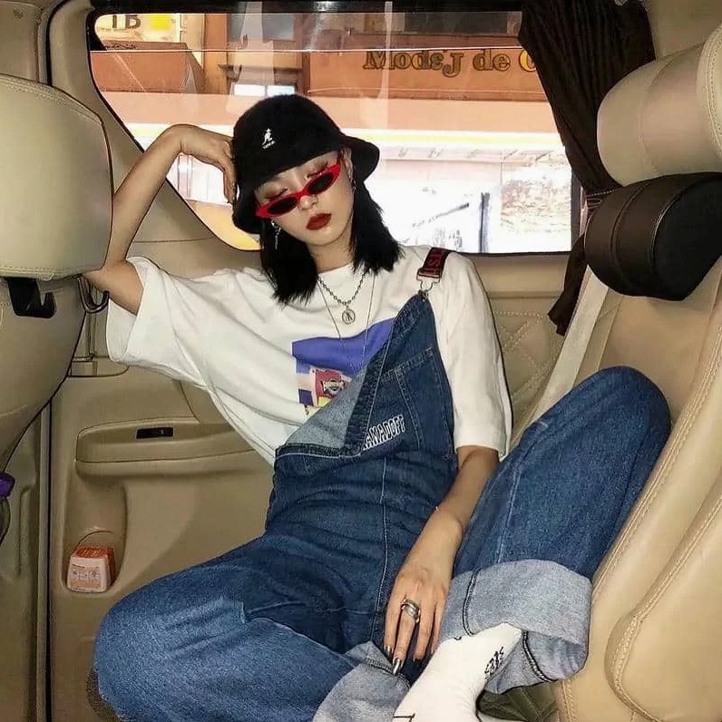 Hình ảnh cô gái ngầu