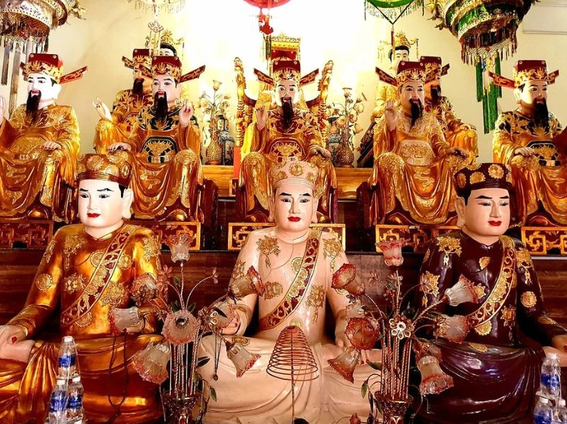 Hướng dẫn sắm lễ và văn khấn tứ phủ