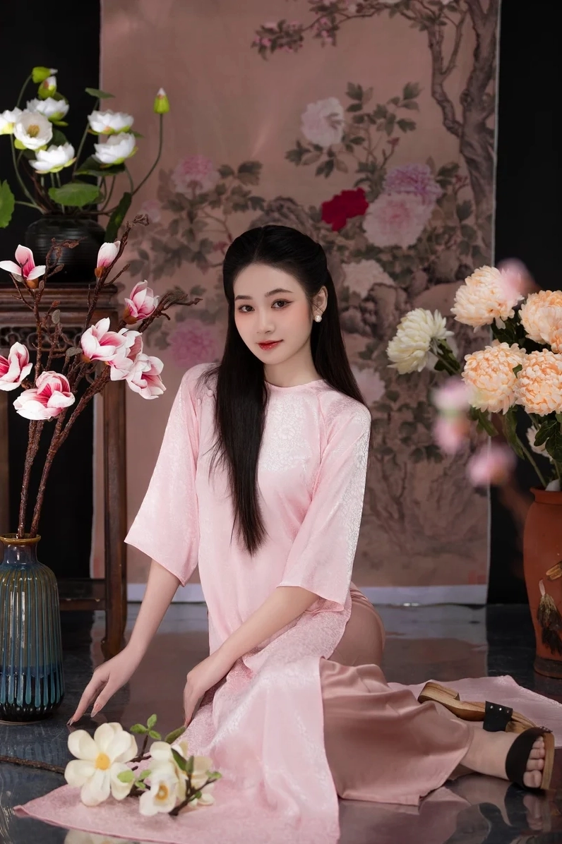 Kết nối cộng đồng với ảnh gái xinh da trắng Facebook