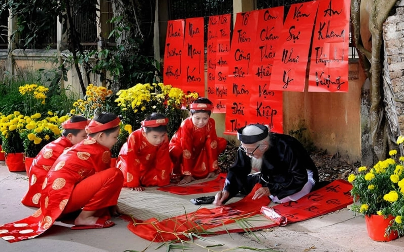 Khai bút Mùng 9 tượng trưng cho may mắn lâu dài.