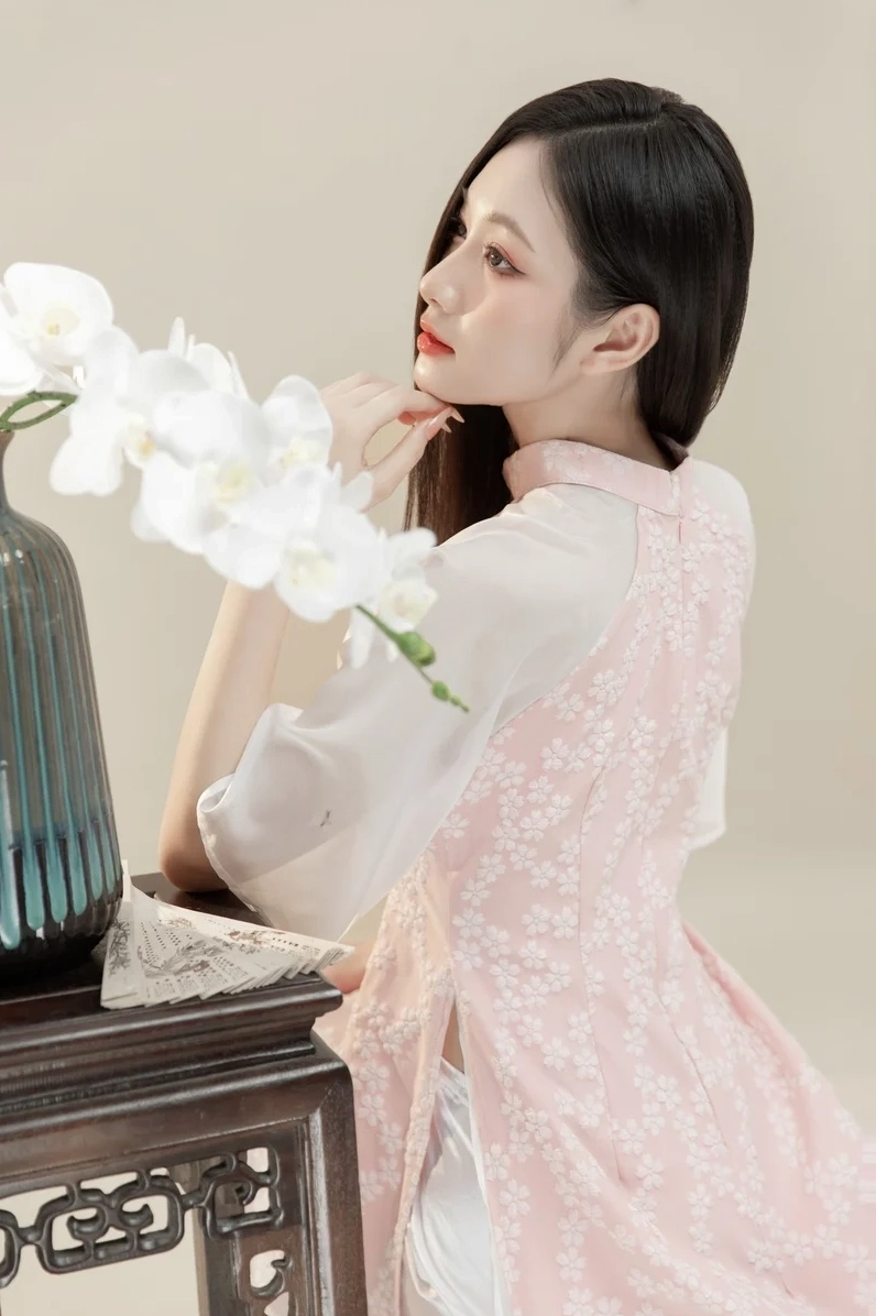 Khám phá bộ ảnh độc đáo bộ sưu tập gái xinh da trắng