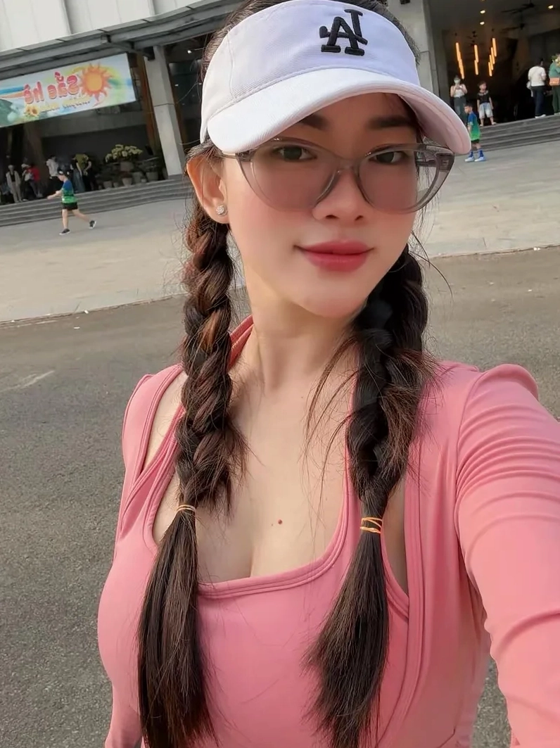Khám phá phong cách dễ thương với gái xinh k7