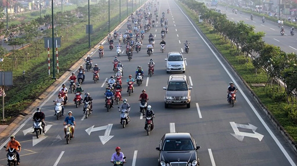 Mô phỏng tình huống xe máy đi sai làn đường quy định