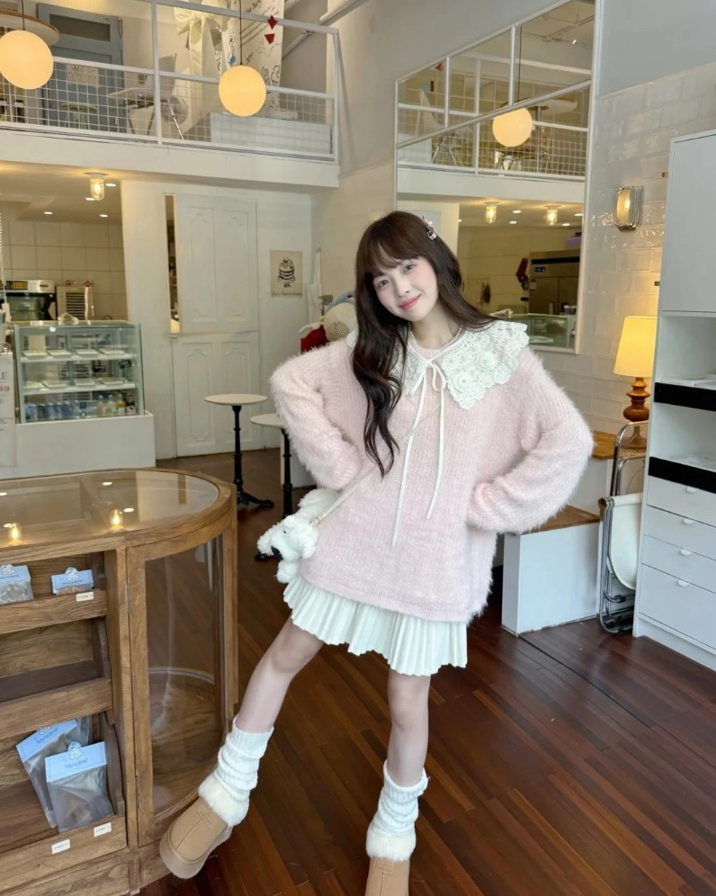 nàng thơ mặc váy hồng pastel điệu đà