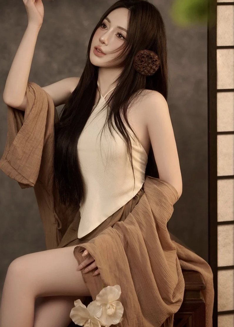 Nét xưa cuốn hút của Gái mặc yếm style vintage