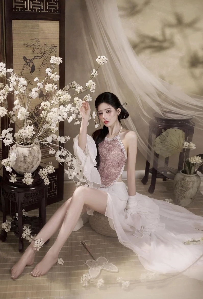 Thần thái mềm mại từ Gái mặc yếm ảnh nữ tính