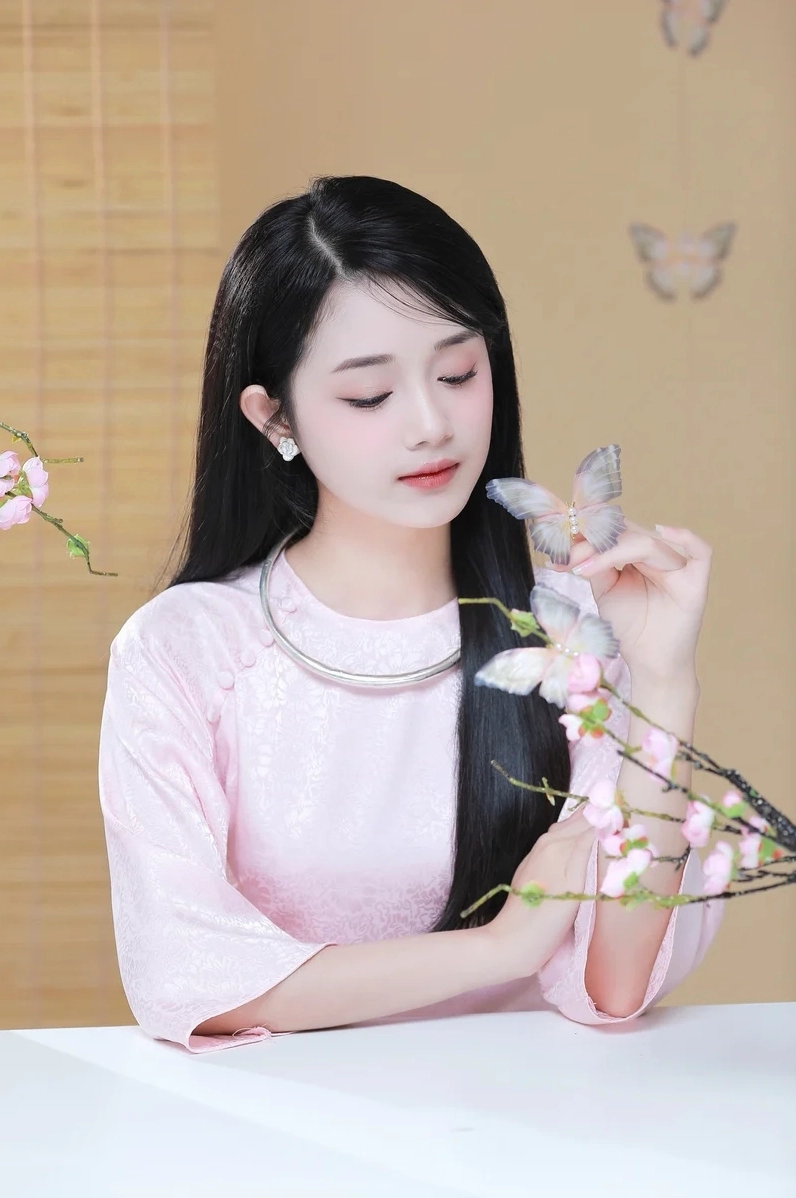 Trang trí màn hình sống động với wallpaper gái xinh da trắng