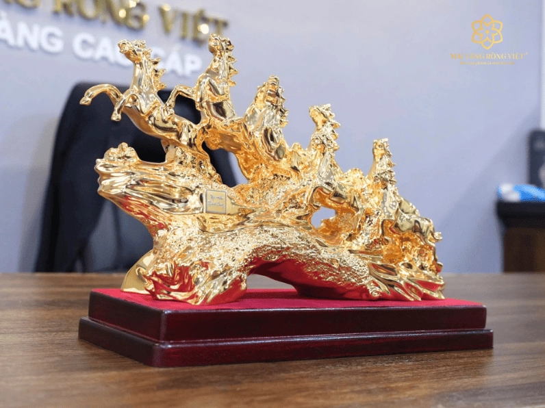 Tượng bát mã truy phong