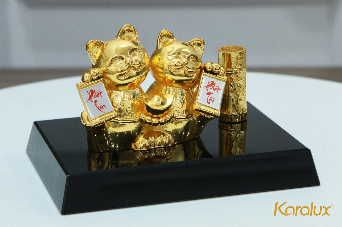 Tượng mèo thần tài phù hợp làm quà tặng khai trương, tân gia
