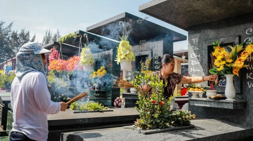 Ý nghĩa tâm linh của lễ tạ mộ